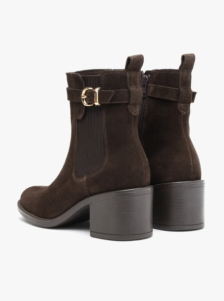 Dunkelbraune Slingbacks mit Schnallenverzierung