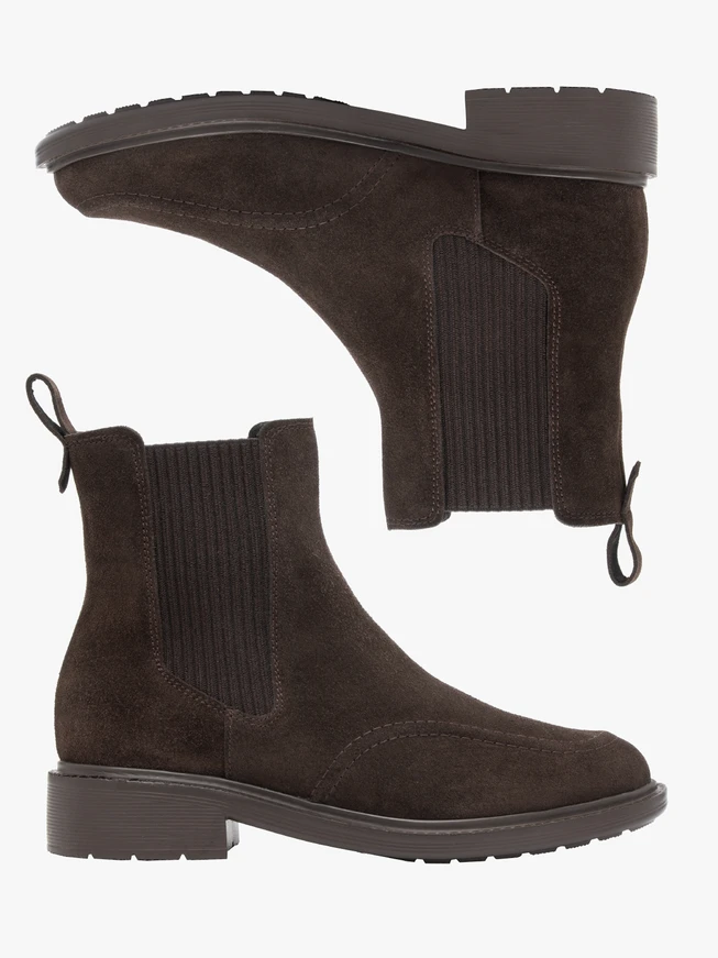 Braune Velours-Pantoffeln