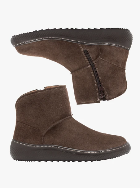 Dunkelbraune Schneestiefel mit Plateausohle