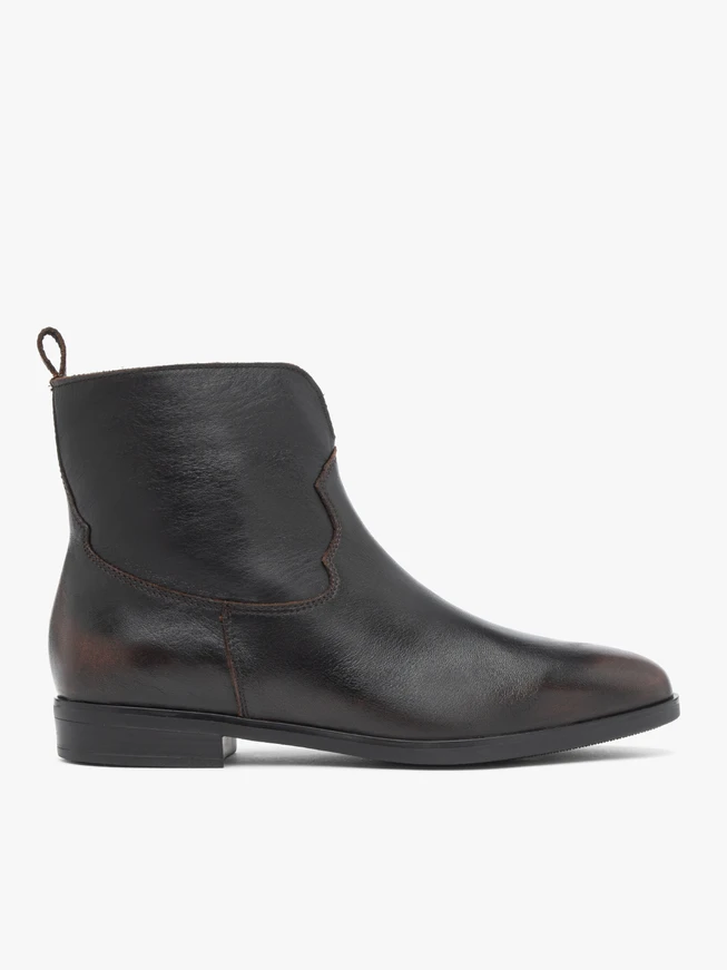 Braune Cowboystiefel aus Leder