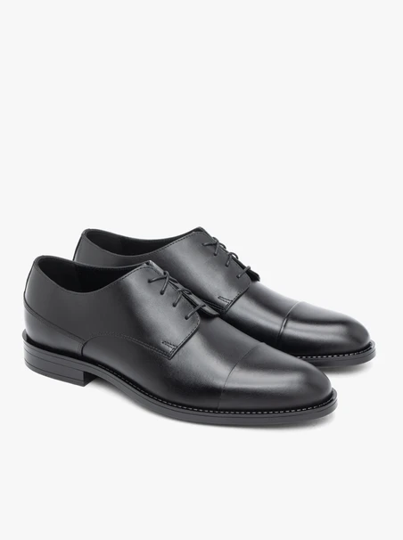 Schwarze formelle Schuhe