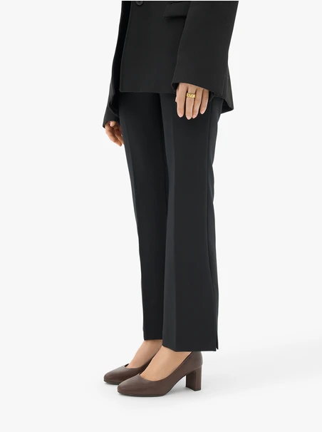 Braune Pumps mit hohem Absatz