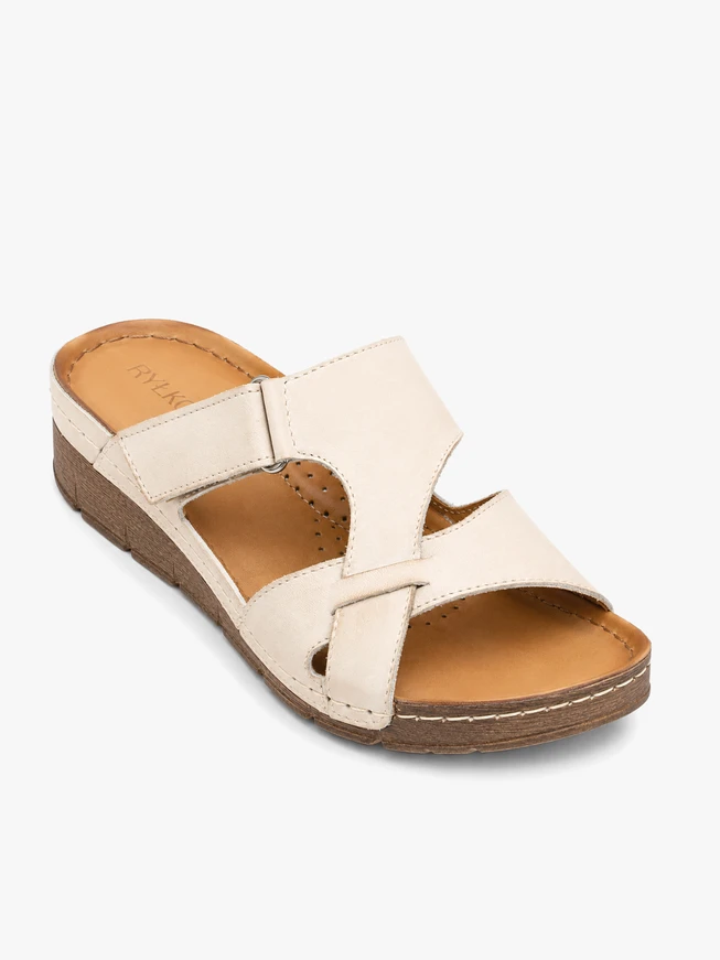 Cremefarbene Flip-Flops mit Plateau