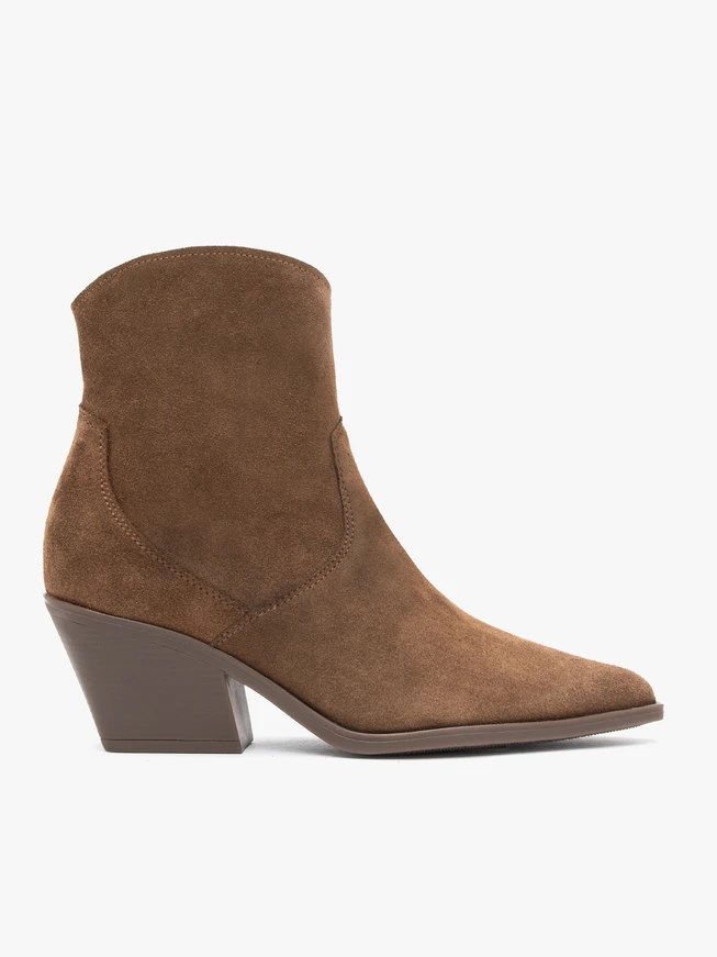 Braune Cowboystiefel aus Velours