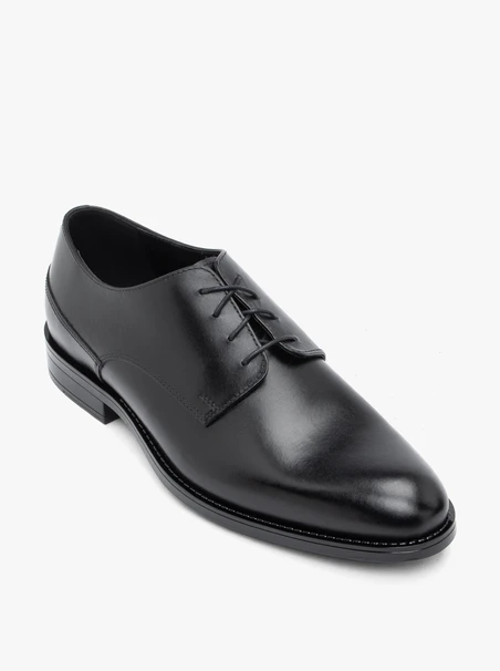 Schwarze formelle Schuhe