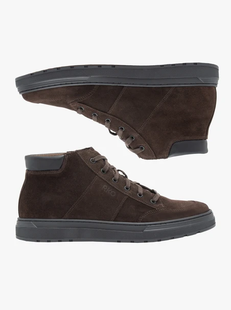 Dunkelbraune Sportstiefel