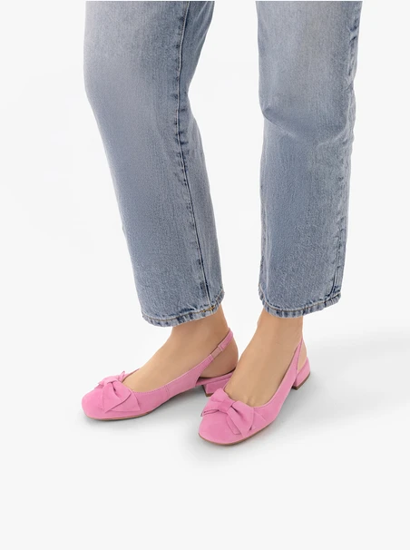 Rosa Slingback-Pumps ohne Absatz mit Schleife