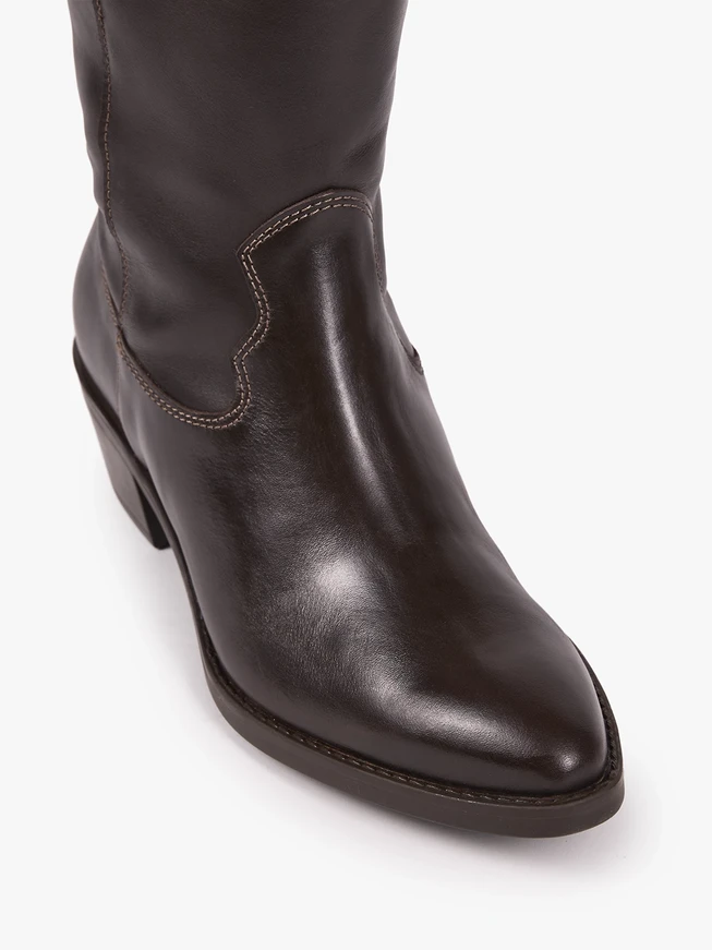 Dunkelbraune Cowboystiefel