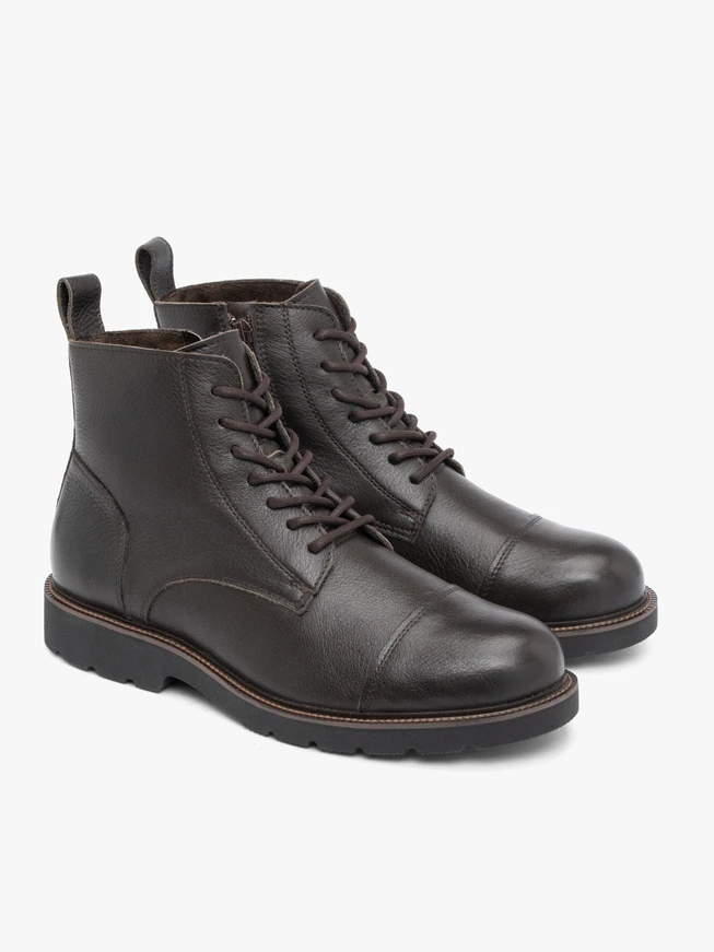 Braune Lederstiefel