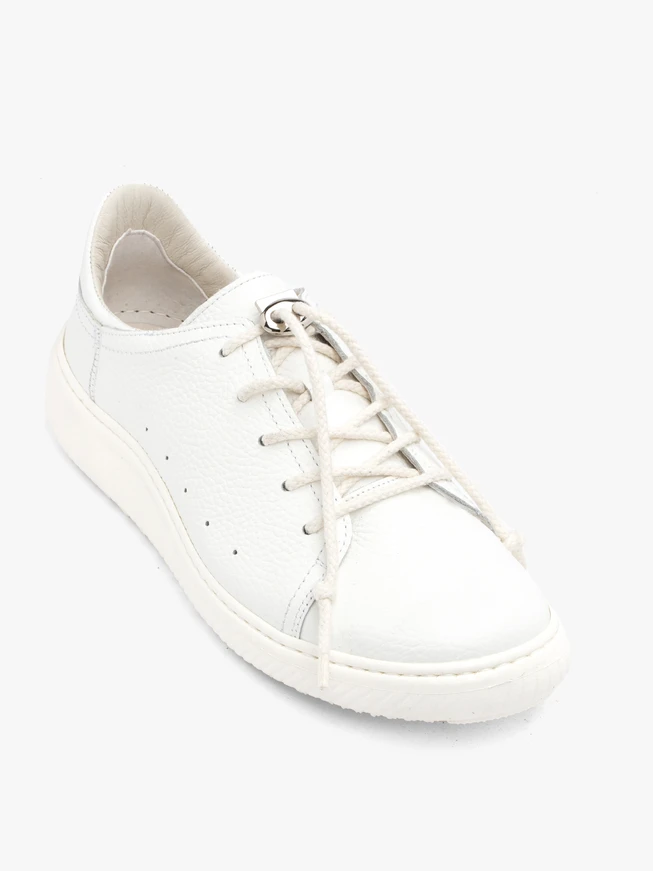 Weiße Sportschuhe aus Leder