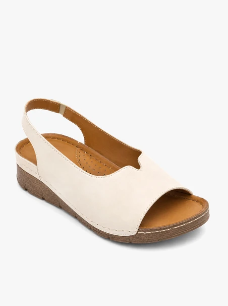 Cremefarbene Sandalen aus Glattleder