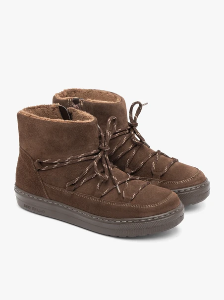 Braune Schneestiefel zum Schnüren