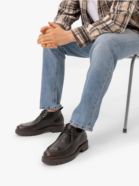 Dunkelbraune Vollnarbenlederstiefel